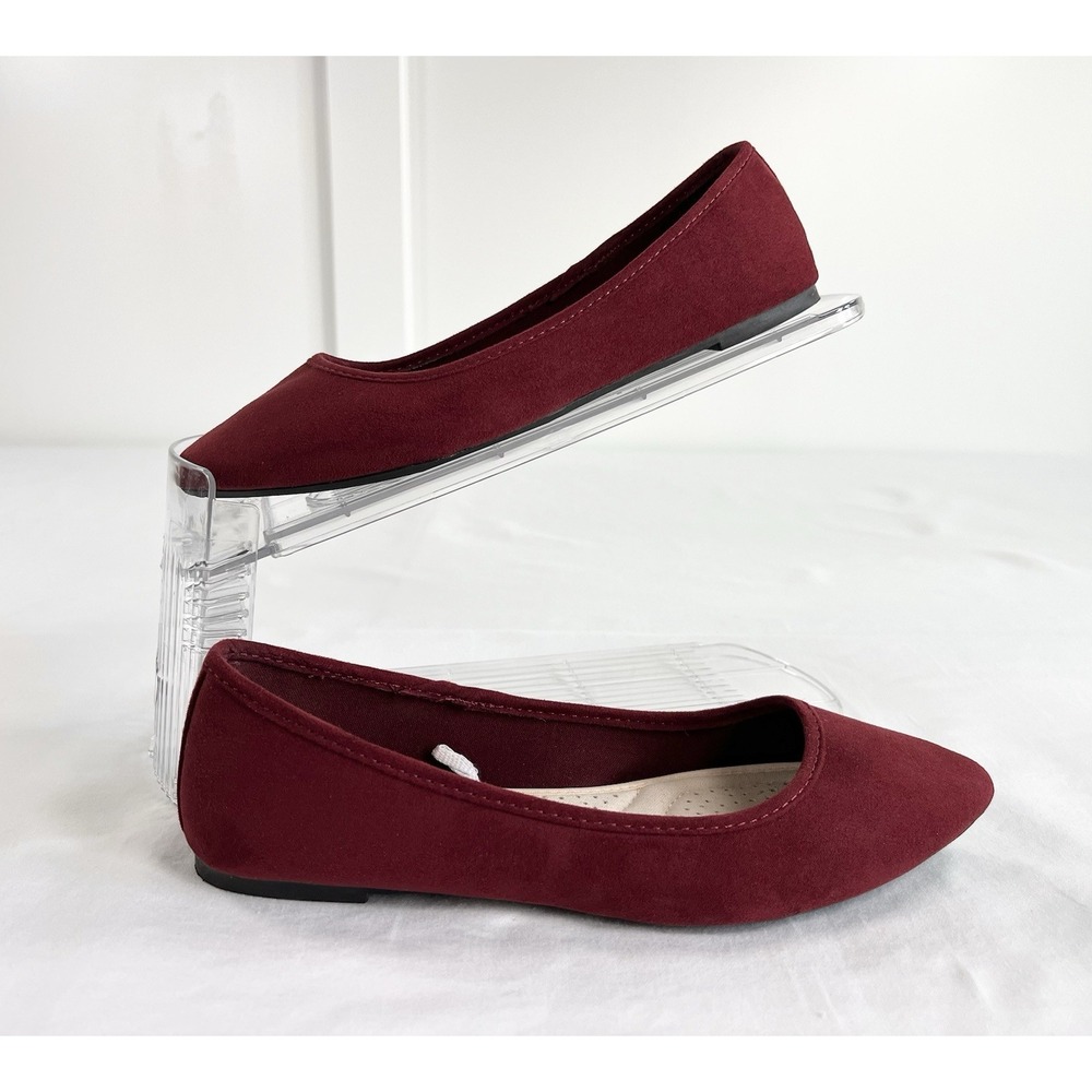 SO Women's Flats in Burgundy Size‎ 7
